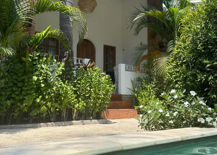 White Coconut Resort
