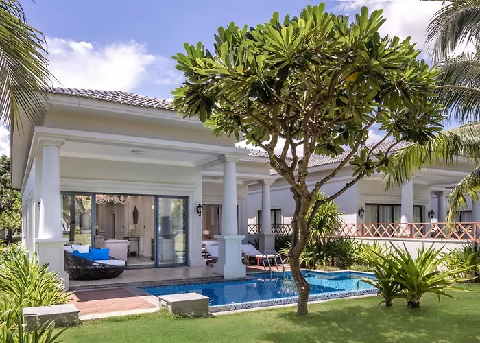 Meliá Vinpearl Cam Ranh Beach Resort
