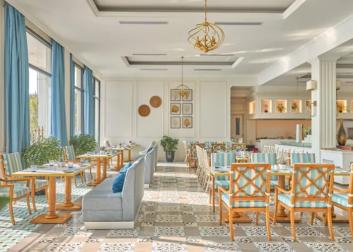 Melia Vinpearl Cam Ranh Beach Resort