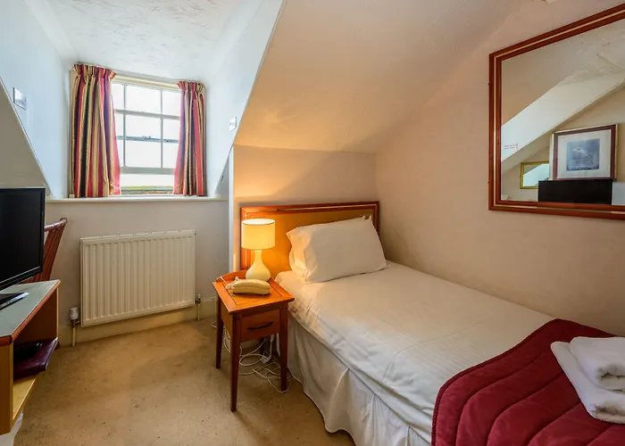 Russell Hotel