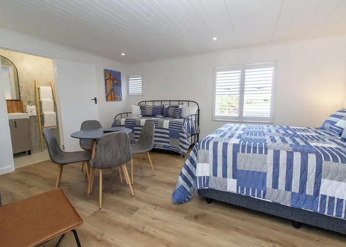 Stilbaai Harbour Inn