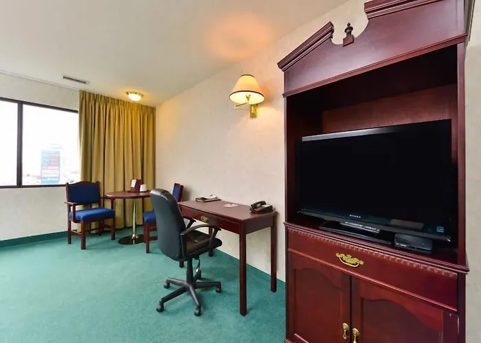 Ramada By Wyndham Nisku Edmonton Airport