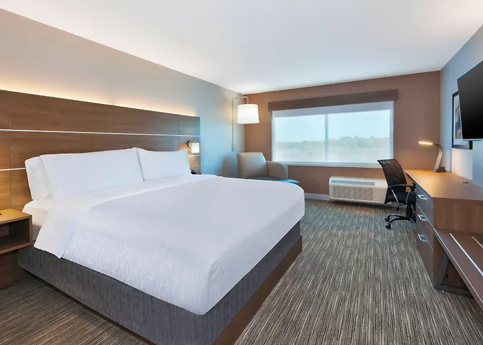 Holiday Inn Express & Suites - Cedar Springs - Grand Rapids N By Ihg