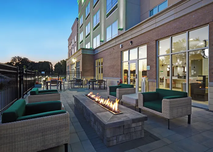 Holiday Inn Grand Rapids North - Walker By Ihg