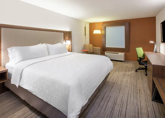 Holiday Inn Express & Suites - Yorkville By Ihg