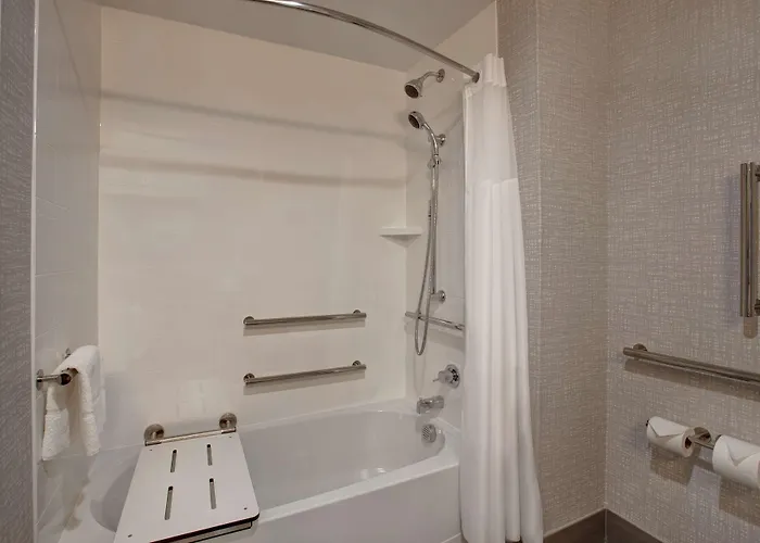 Hampton Inn & Suites Deptford, Nj