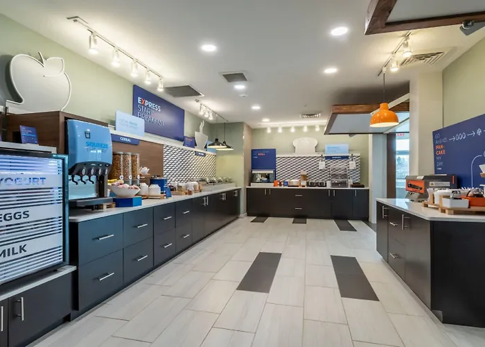Holiday Inn Express & Suites - Marion By Ihg