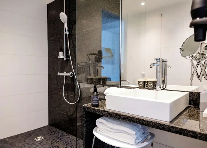 Motel One Köln-Neumarkt