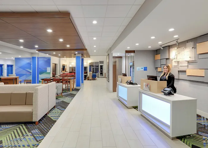 Holiday Inn Express & Suites - Dallas Nw Hwy - Love Field By Ihg