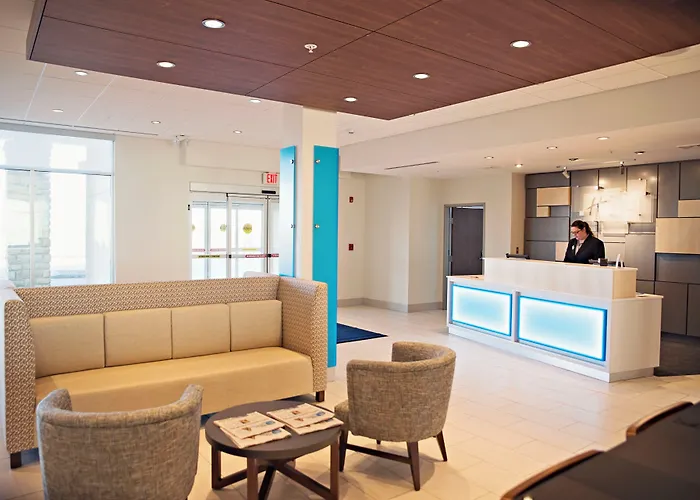 Holiday Inn Express & Suites - Sterling By Ihg