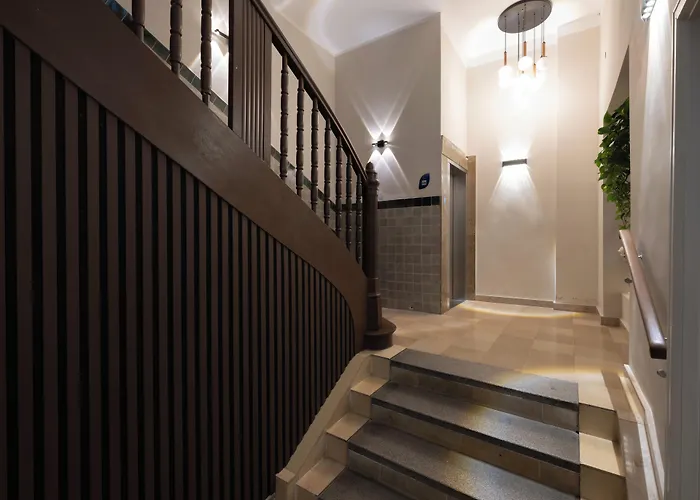 Smart Stay Hotel Station