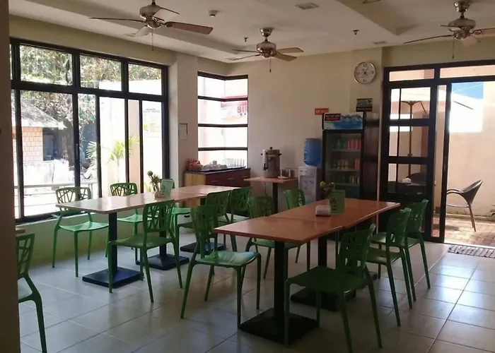 Coron Visitors Hotel