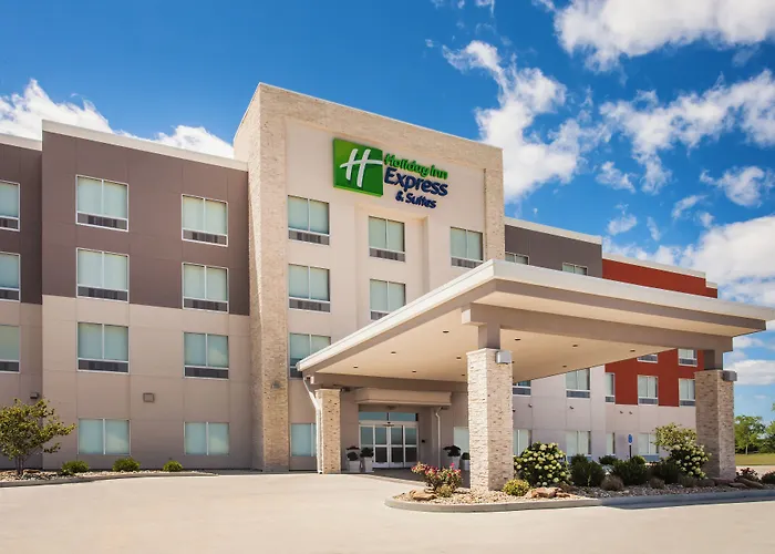 Holiday Inn Express & Suites Litchfield By Ihg