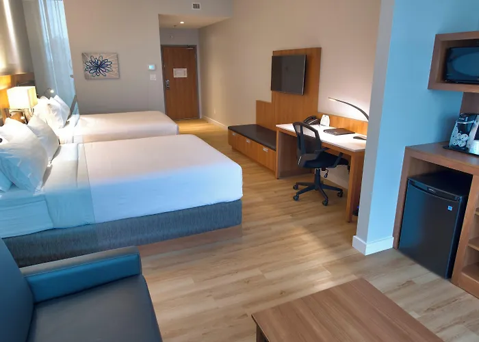 Holiday Inn Express & Suites Vaudreuil-Dorion By Ihg