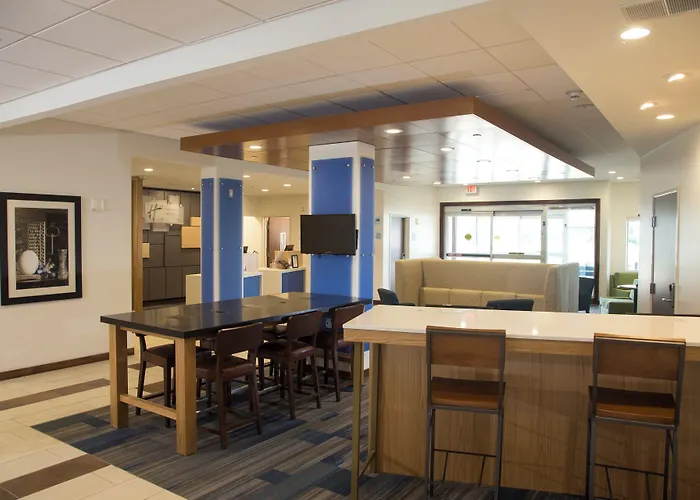 Holiday Inn Express Rochester Hills By Ihg