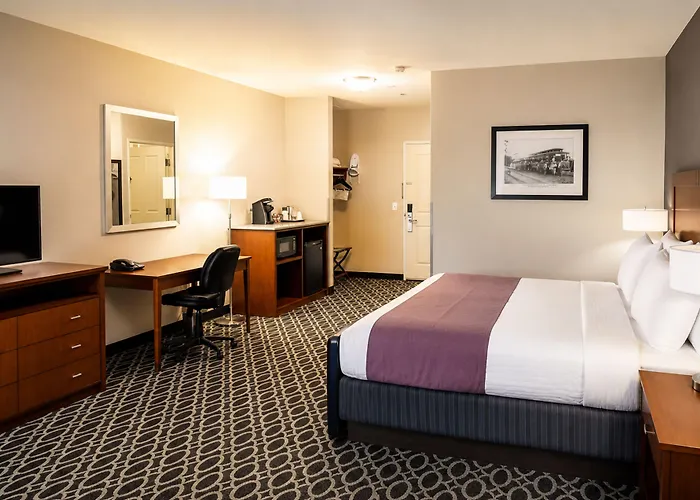 Bluemont Hotel