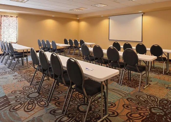 Holiday Inn Express & Suites Globe By Ihg
