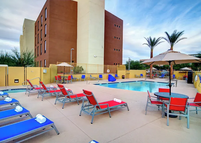Holiday Inn Express & Suites - Phoenix North - Scottsdale By Ihg