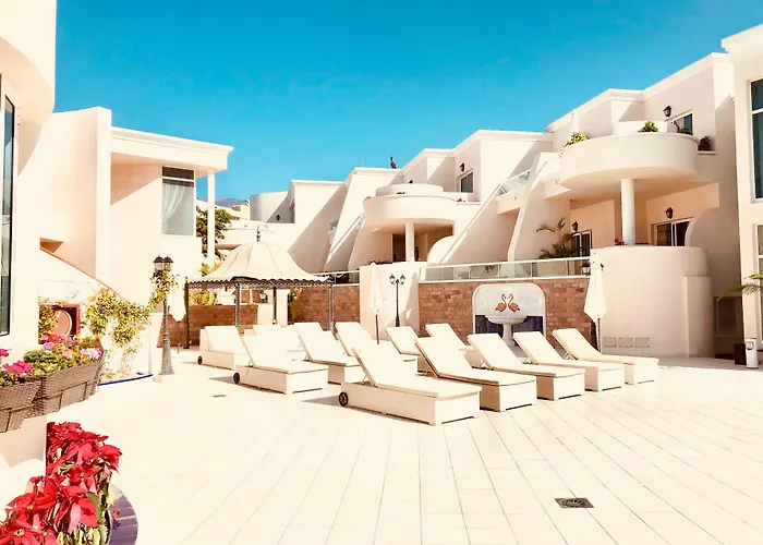 Flamingo Suites Boutique Hotel