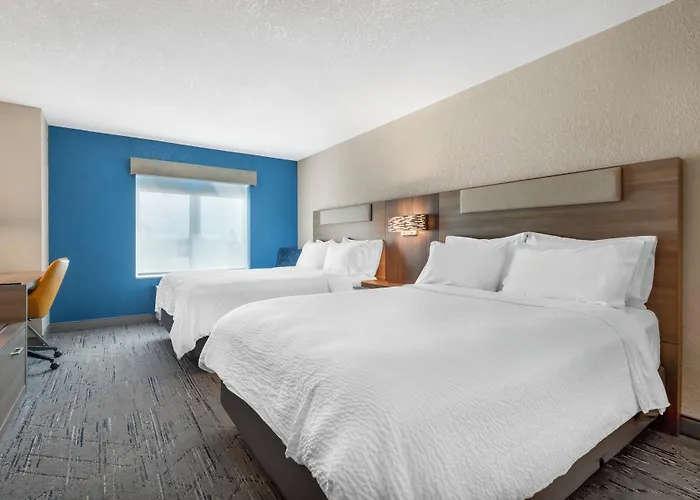 Holiday Inn Express & Suites Northwood