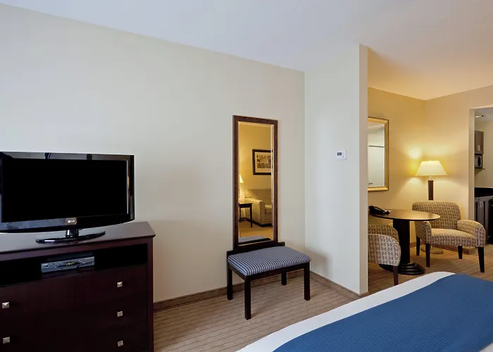 Holiday Inn Express & Suites Malone By Ihg