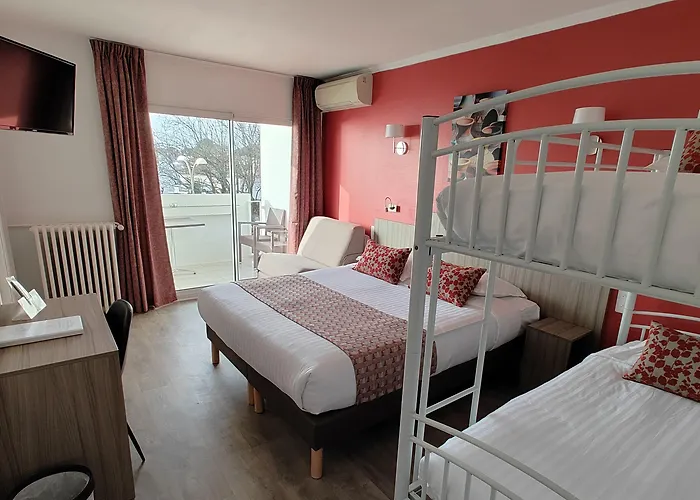 Logis Hôtel Les Bleuets