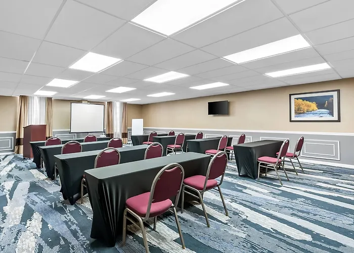 Comfort Suites Near Potomac Mills