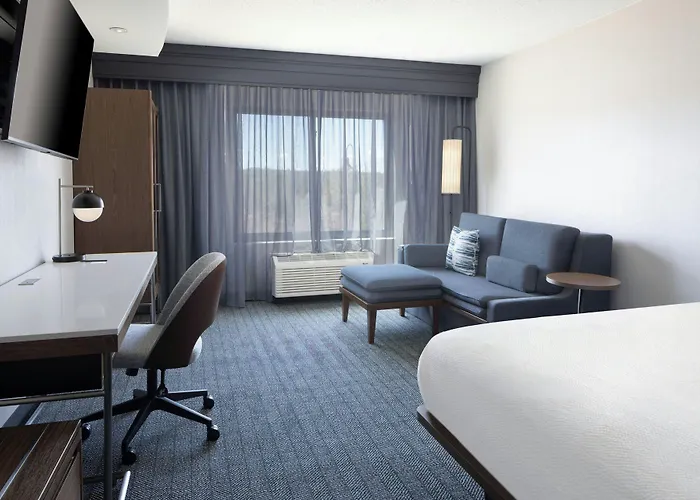 Courtyard By Marriott Hanover Lebanon