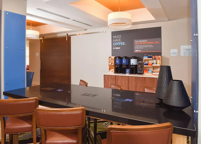 Holiday Inn Express Hotel & Suites Selma By Ihg