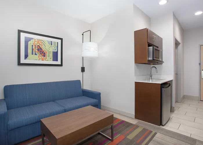 Holiday Inn Express & Suites Amarillo By Ihg