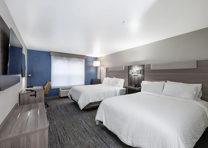 Holiday Inn Express & Suites Zion By Ihg - Great Lakes-Free Breakfast And Naval Base Shuttle