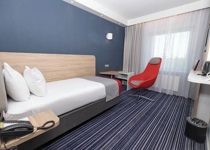 Holiday Inn Express Geneva Airport By Ihg