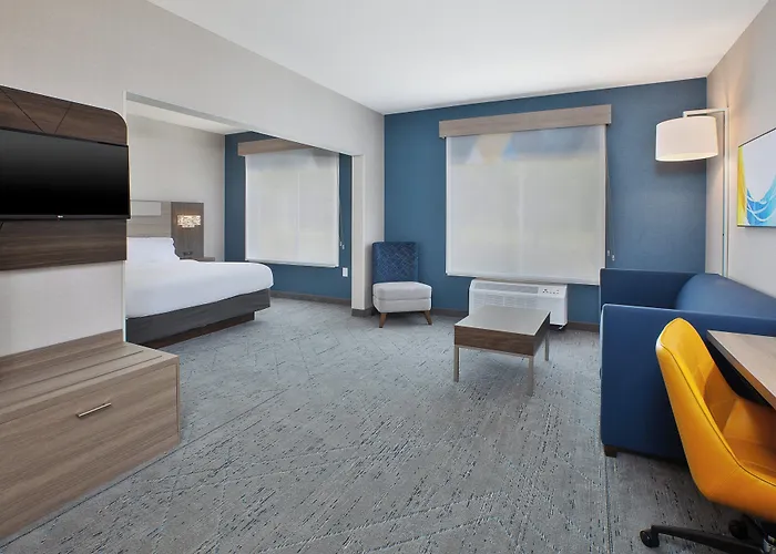 Holiday Inn Express Hotel & Suites Youngstown North-Warren/Niles By Ihg