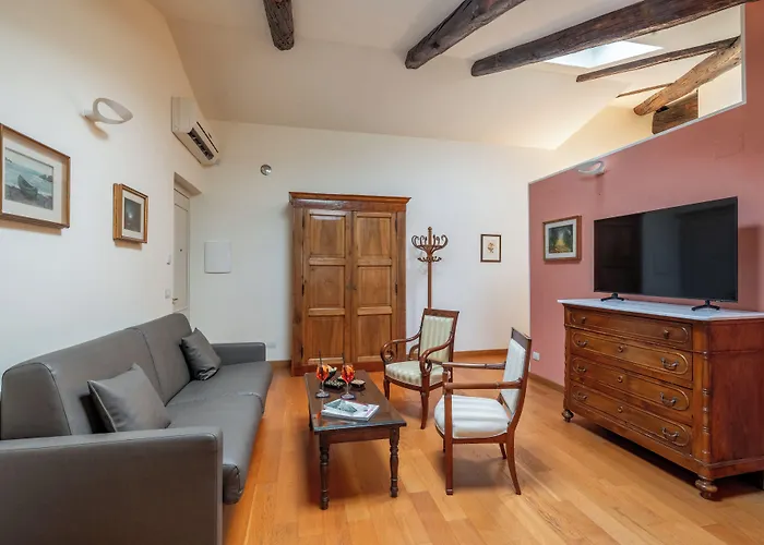 Hotel Roma E Rocca Cavour