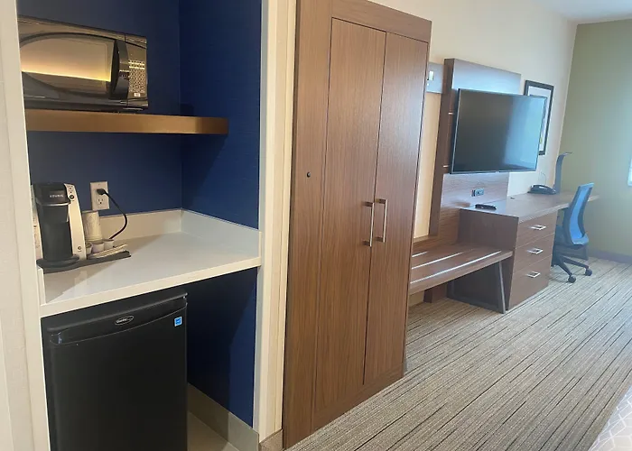 Holiday Inn Express & Suites Mountain View Silicon Valley By Ihg