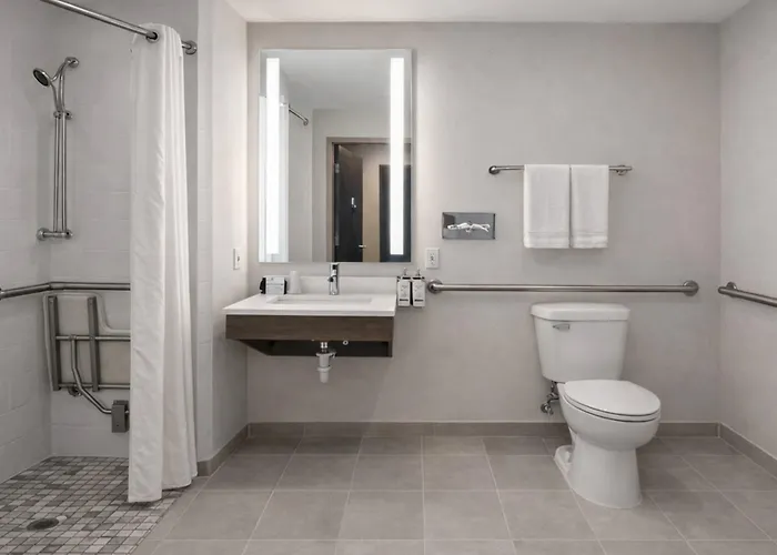 Holiday Inn Express Hotel & Suites Pierre-Fort Pierre By Ihg