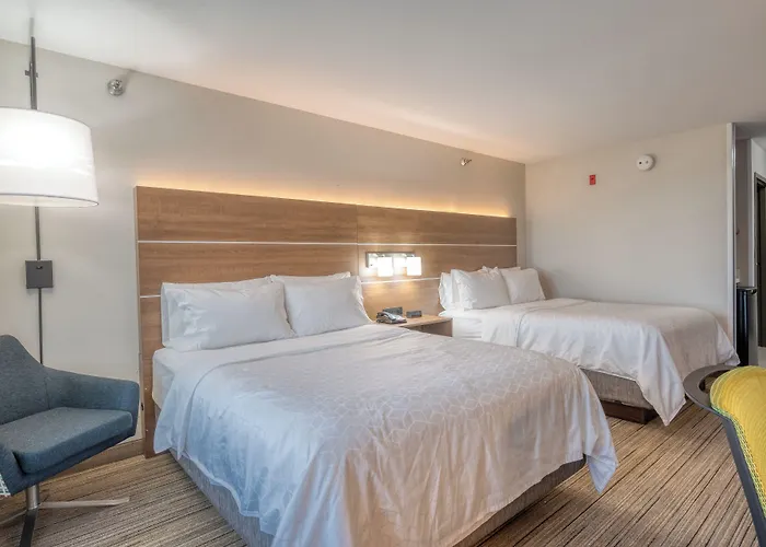 Holiday Inn Express Hotel & Suites Greenville By Ihg
