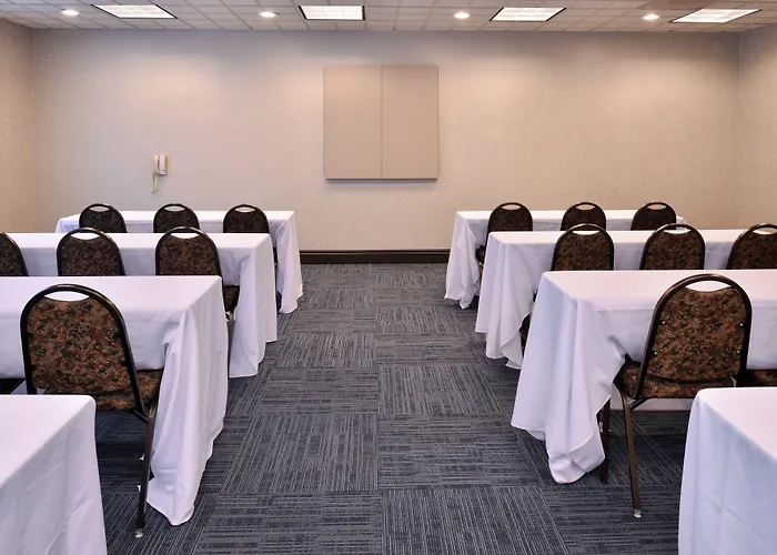 Holiday Inn Express Portland West/Hillsboro By Ihg