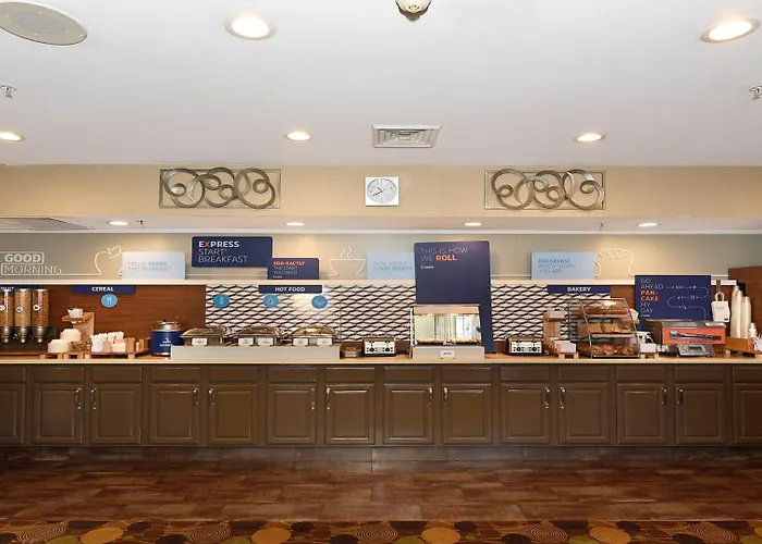 Holiday Inn Express & Suites Chicago Deerfield Lincolnshire By Ihg