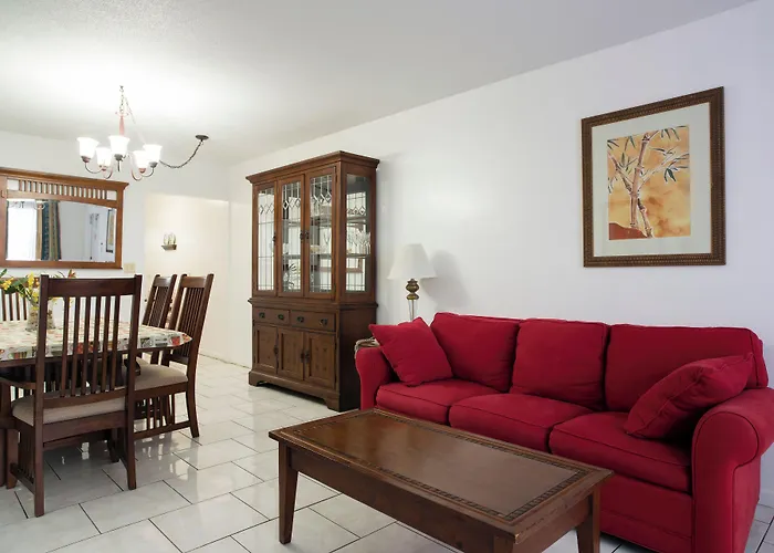 Carriage House Resort