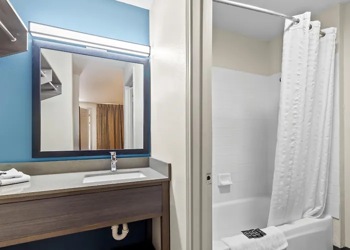 Sonesta Simply Suites Stafford