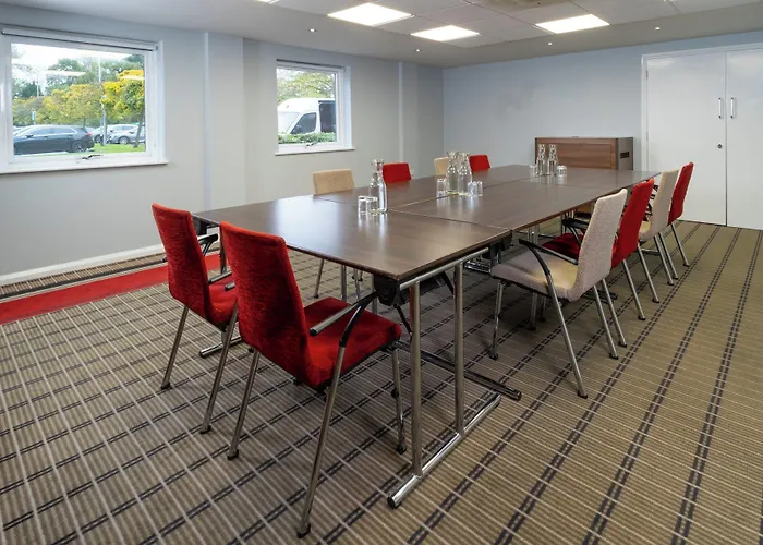 Holiday Inn Express Warwick - Stratford-Upon-Avon By Ihg
