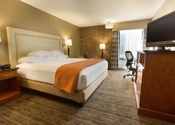 Drury Inn & Suites Austin North