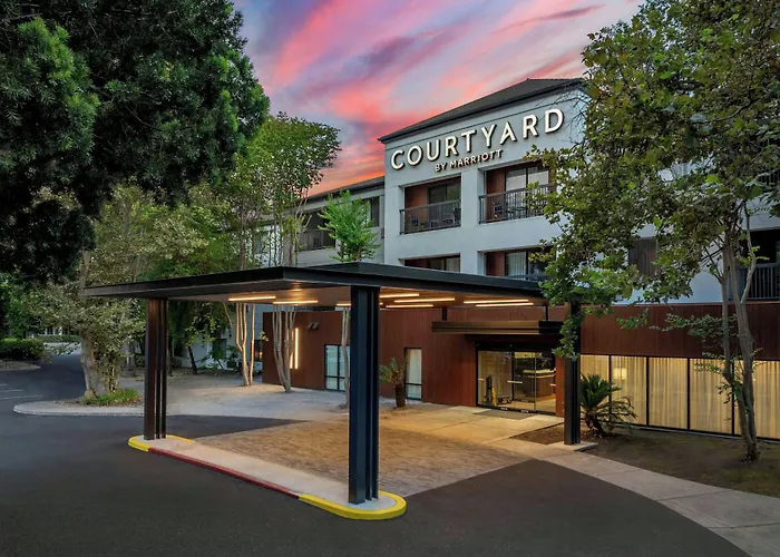 Courtyard By Marriott Stockton