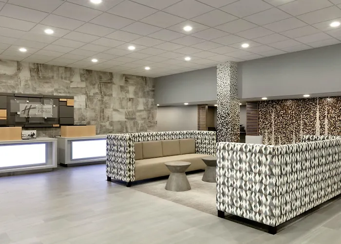Holiday Inn Express - Williamsburg Busch Gardens Area, an IHG Hotel