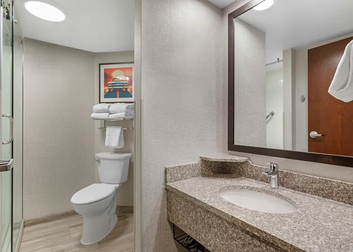Drury Inn & Suites Joplin