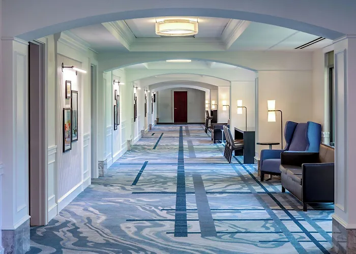 Four Points By Sheraton Norwood Conference Center