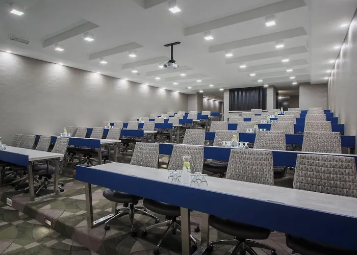 Holiday Inn Winnipeg-South By Ihg