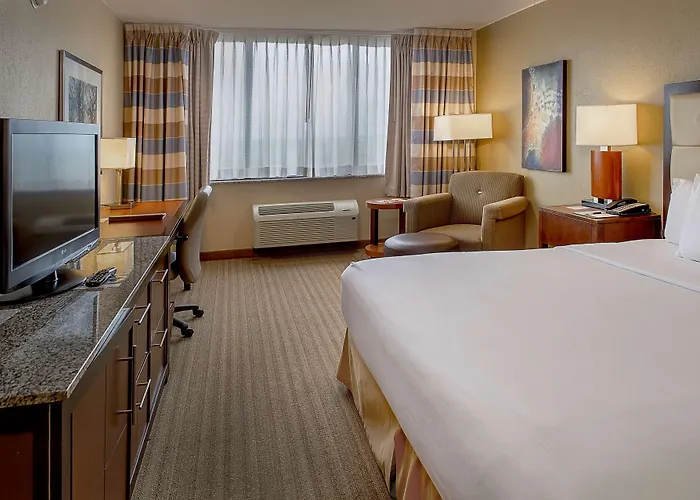 Doubletree By Hilton St. Louis At Westport