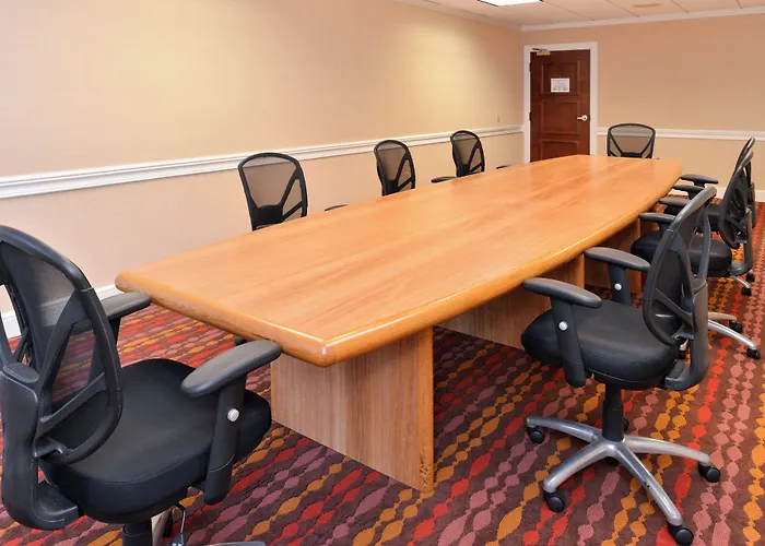 Holiday Inn New London By Ihg